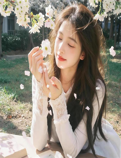 社会学视角：《归来后我变成女神的贴身高手》剪辑的节奏控制与叙事技巧——文化符号的象征意义